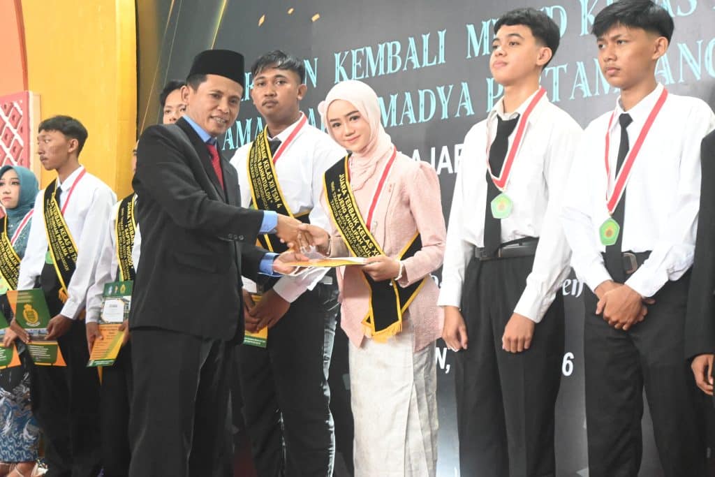 Perbankan dan Keuangan Mikro